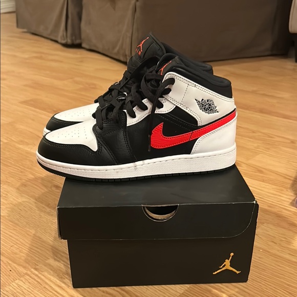 Jordan 1 Mid White Black Chile Red Sneakers - Picture 6 of 8